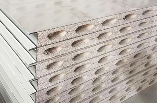 凈化板和彩鋼板有哪些區(qū)別呢？我們一起來(lái)了解一下